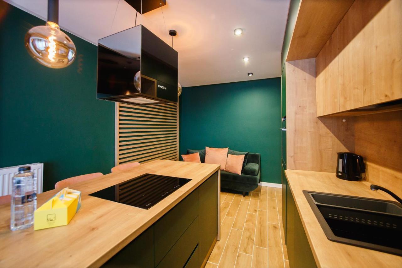 Green Velvet City Retreat Орадеа Екстериор снимка